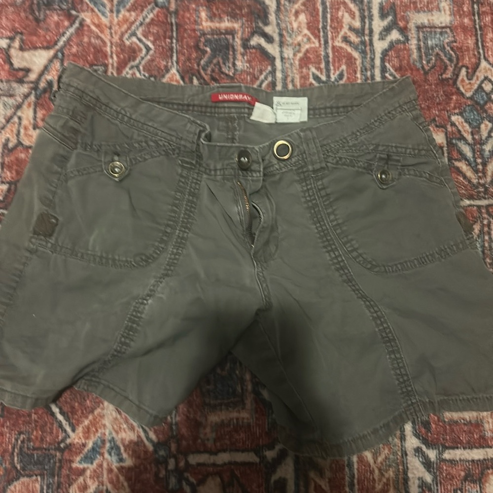 Green/grey cargo shorts